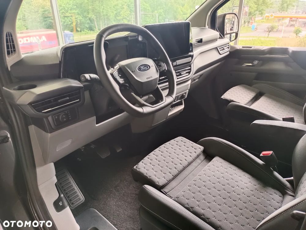 Ford Tourneo Custom 2.5 PHEV CVT 340 L2 Titanium - 14