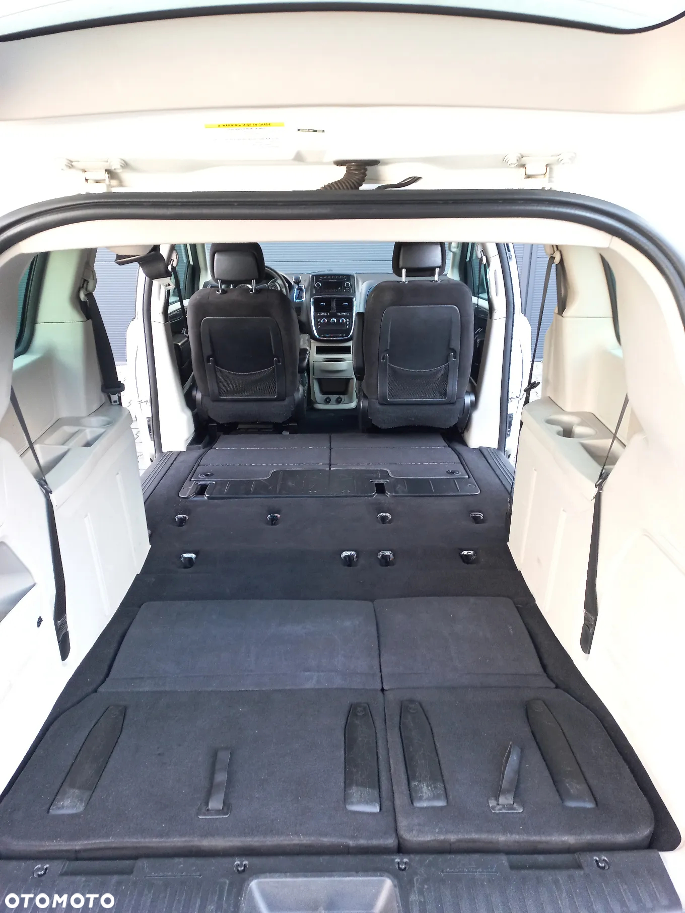 Dodge Grand Caravan - 18