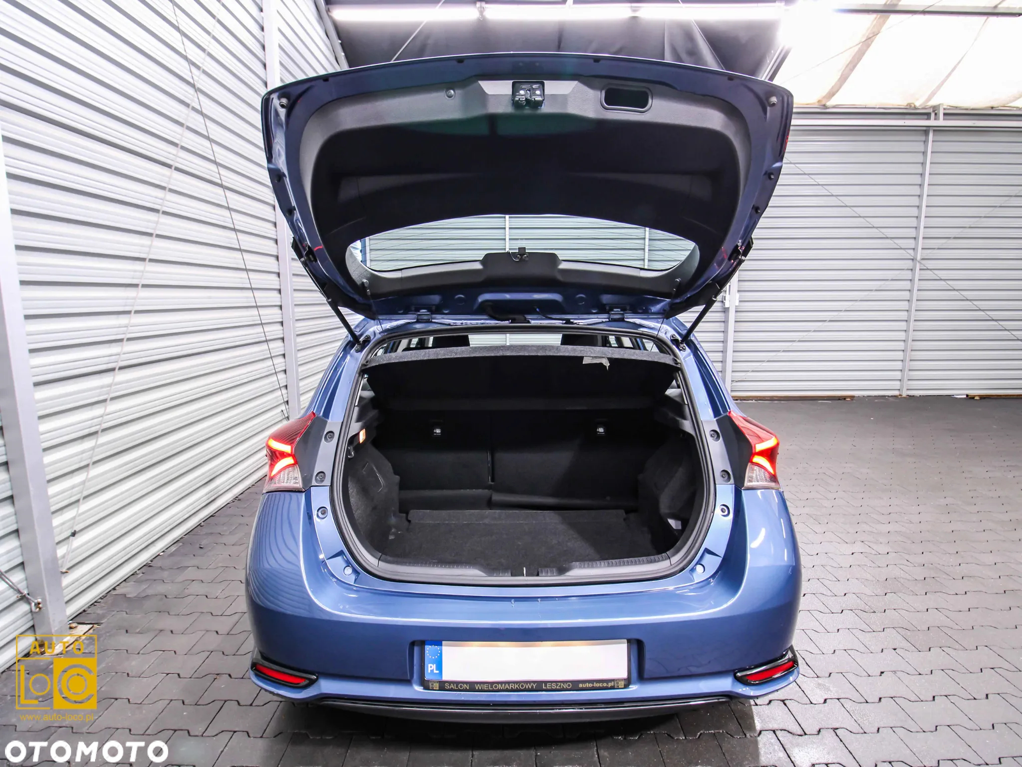 Toyota Auris Hybrid 135 Active - 13