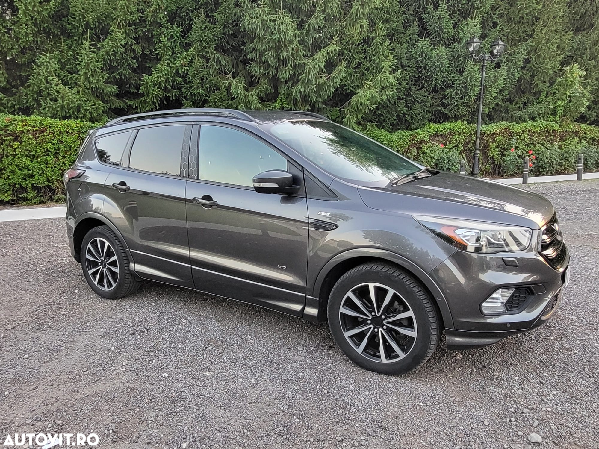 Ford Kuga - 5