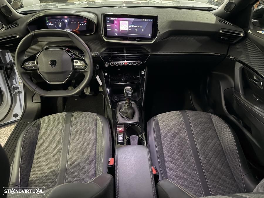 Peugeot 2008 1.2 PureTech Allure - 7