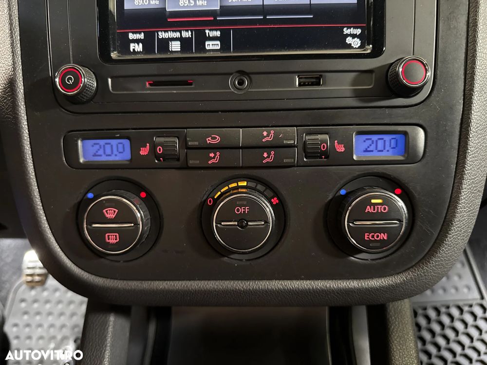 Volkswagen Golf 2.0 GTI - 17