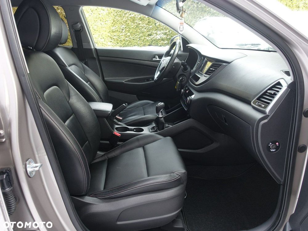 Hyundai Tucson 1.6 GDi 2WD Pure - 14