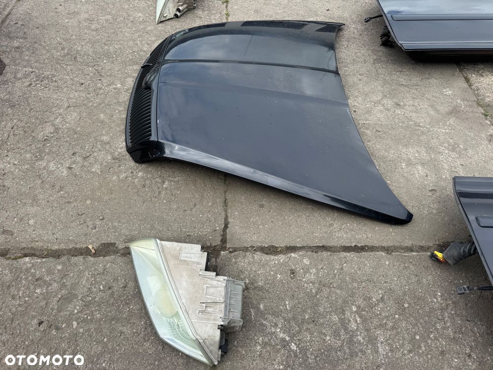 Skoda octavia 2  LC9Z 1Z1Z / 9910 błotnik lampy tył roleta bagażnika  czarne czarny drzwi prawe lewe przednie tylnie tył przód klapa bagażnika pas przedni diesel benzyna lampa prawa lewa przednia tylnia maska zderzak przód przedni - 8