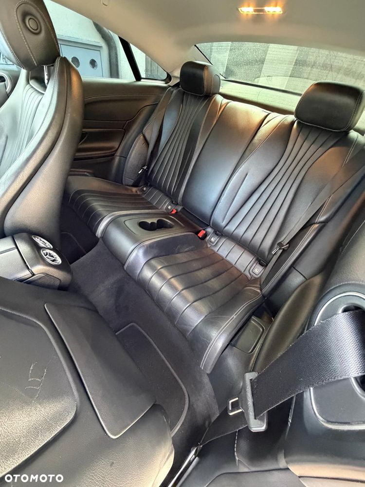 Mercedes-Benz Klasa E 400 4Matic 9G-TRONIC Avantgarde - 6