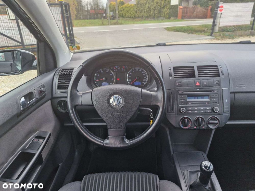 Volkswagen Polo - 26