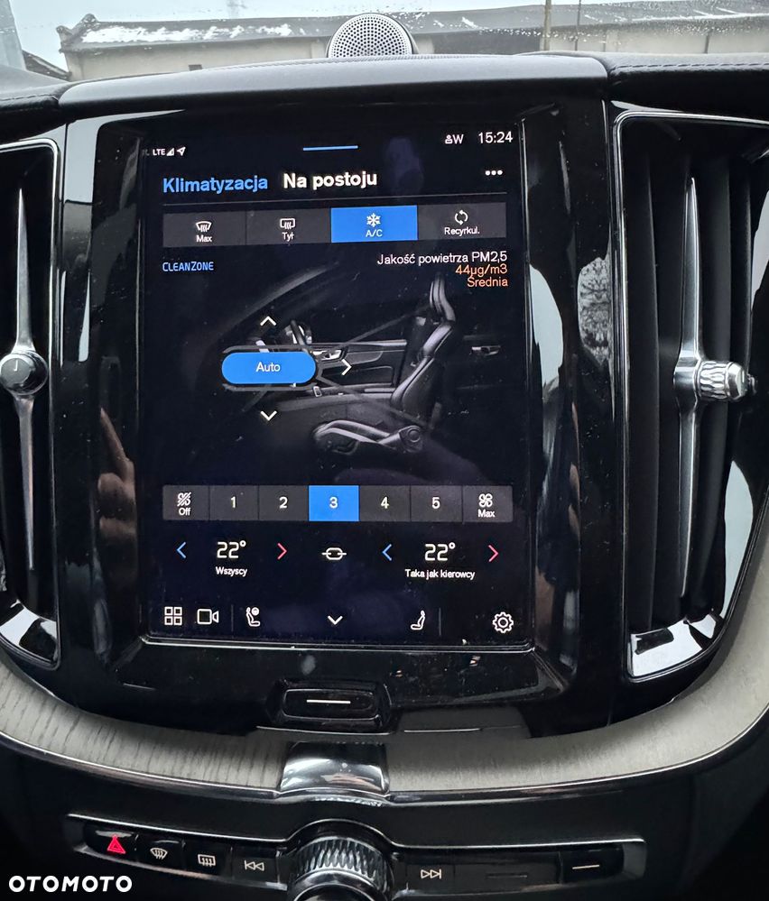 Volvo XC 60 T8 Plug-In Hybrid AWD Inscription - 23