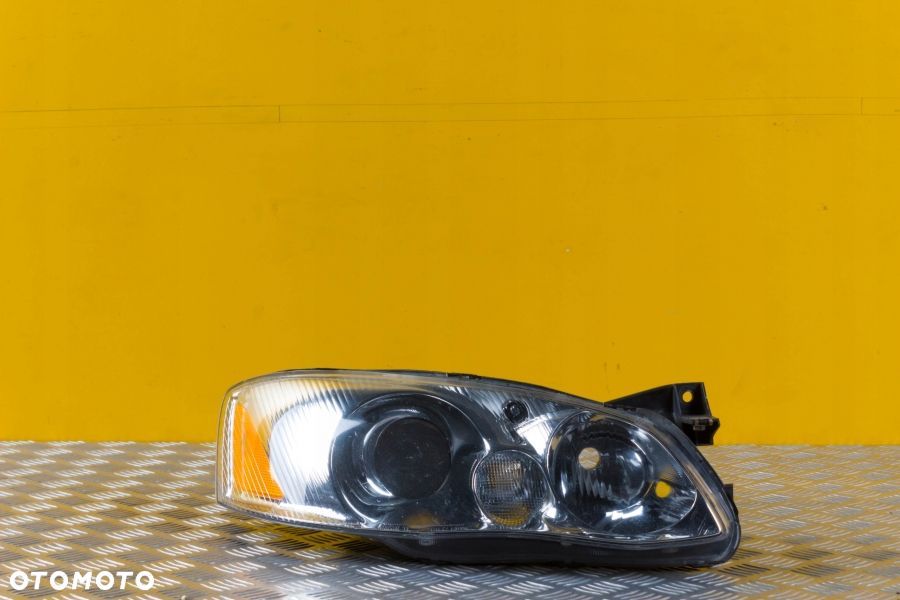 MAZDA XEDOS 9 MILLENIA REFLEKTOR LAMPA PRZÓD PRAWA