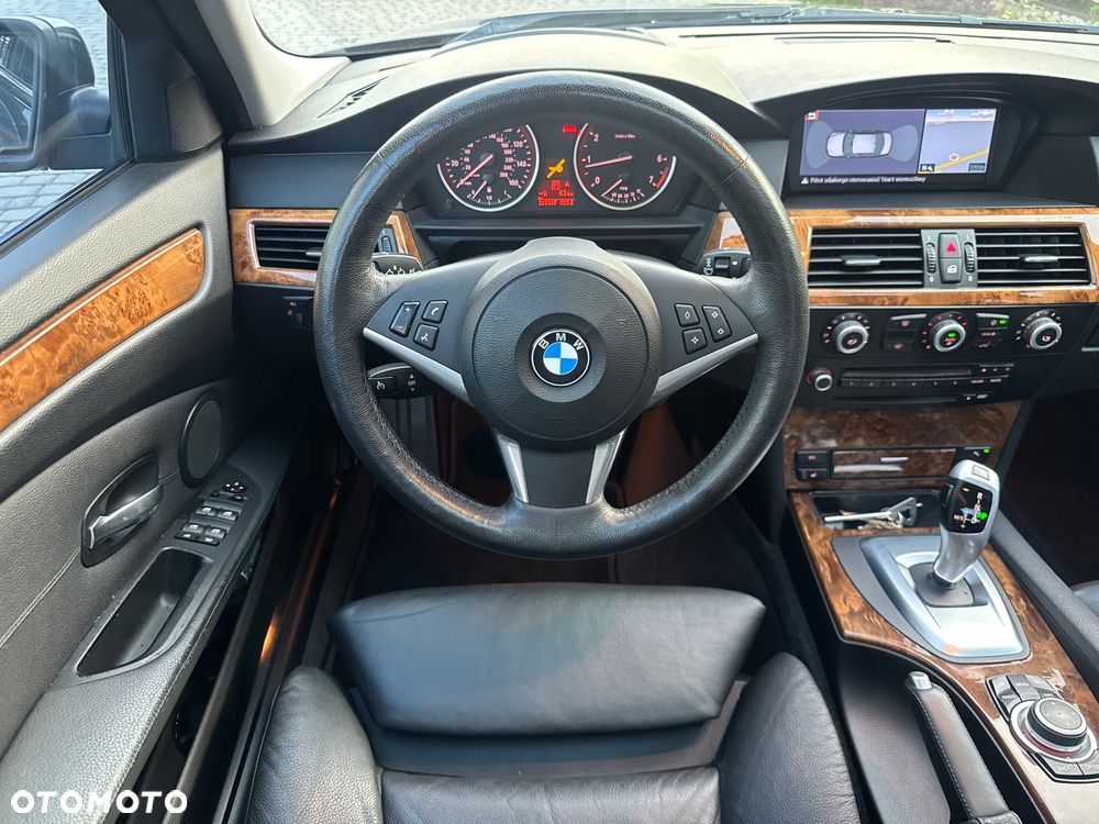 BMW Seria 5 - 35