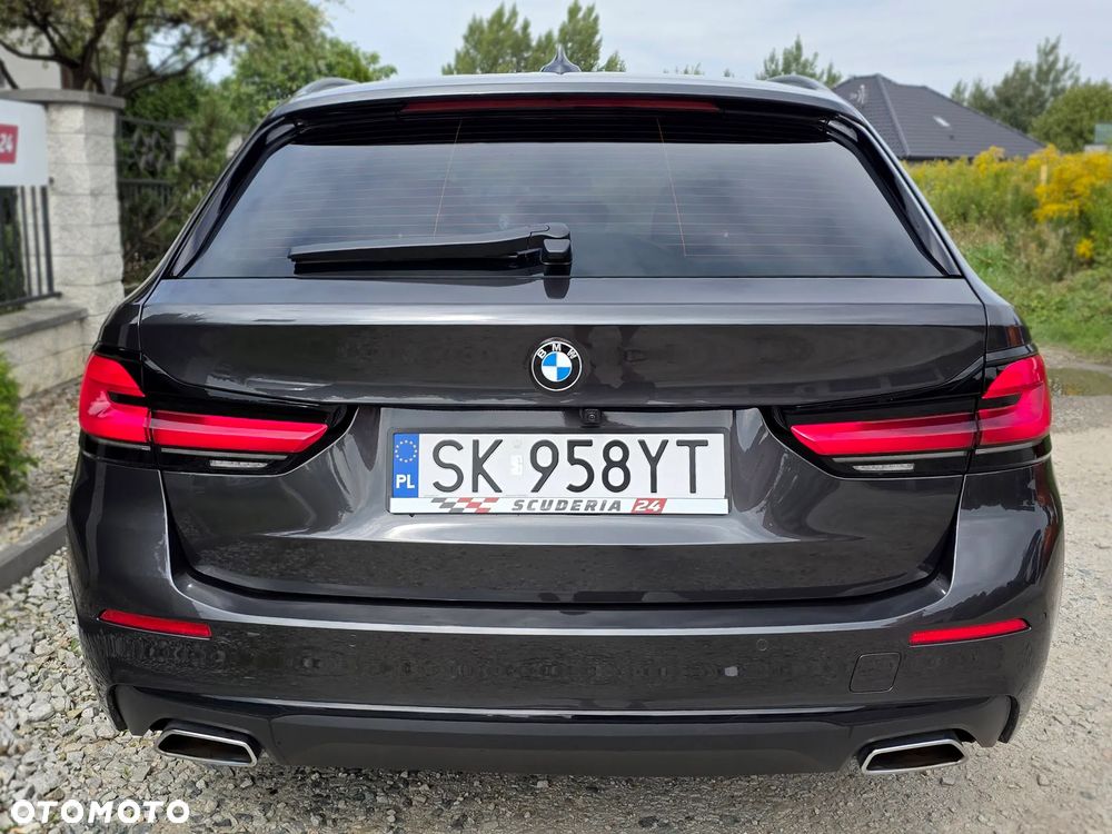 BMW Seria 5 520d mHEV - 11