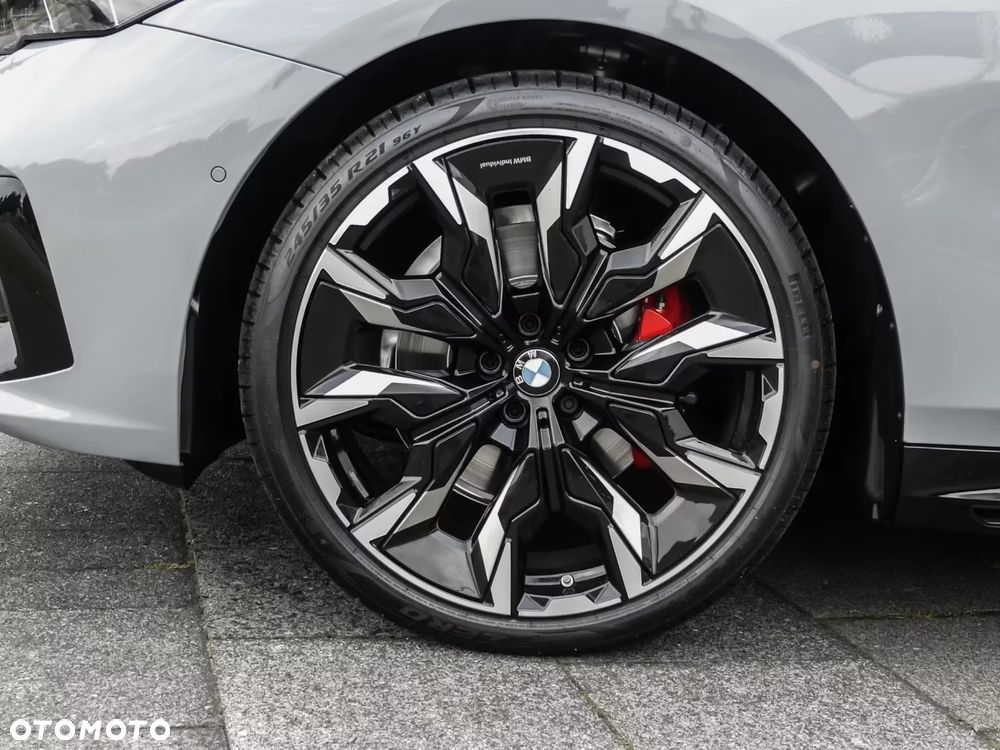 BMW Seria 5 520d xDrive mHEV M Sport - 8