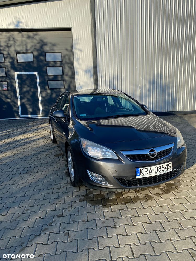 Opel Astra 1.7 CDTI - 9