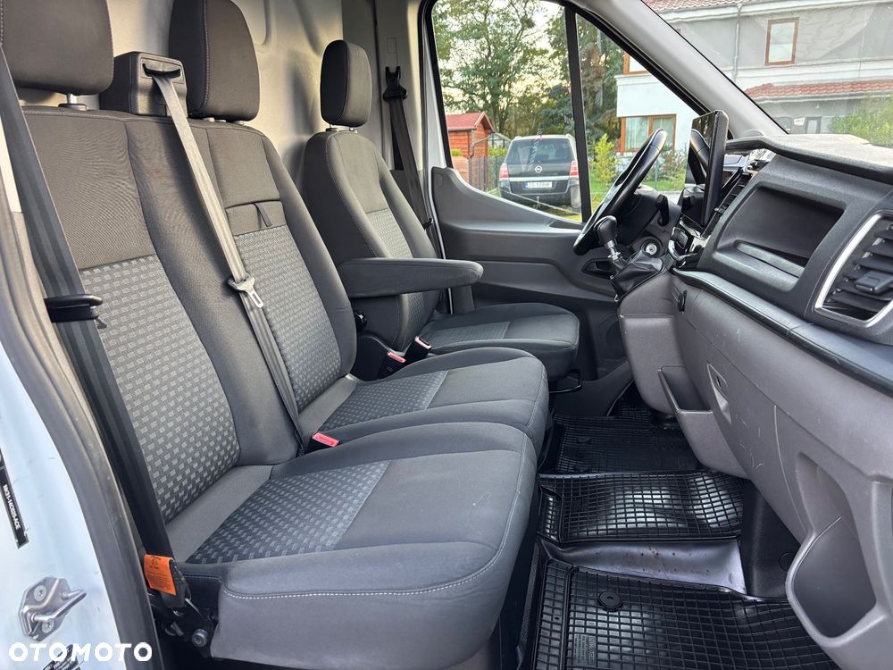 Ford Transit - 33