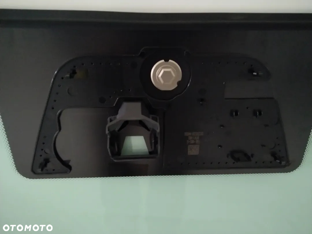 SZYBA IVECO DAILY 6 VI  KAMERA 2019- - 3