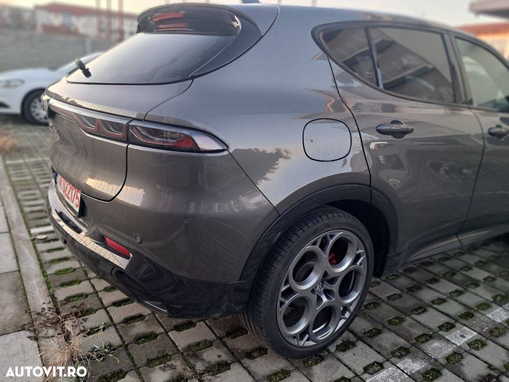 Alfa Romeo Tonale 1.5 FWD AT MHEV Edizione Speciale - 4