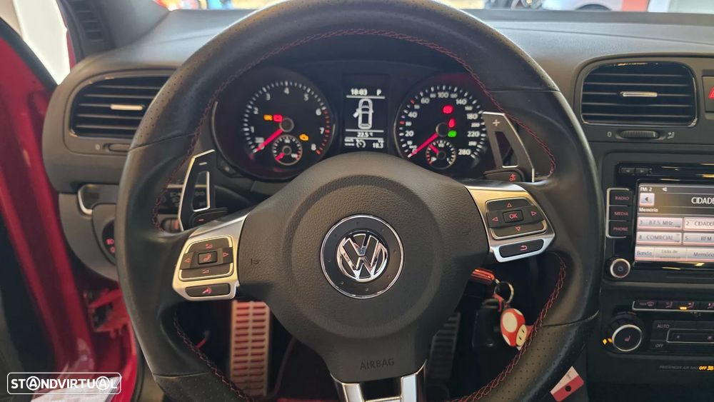 VW Golf 2.0 TSi GTI DSG - 40