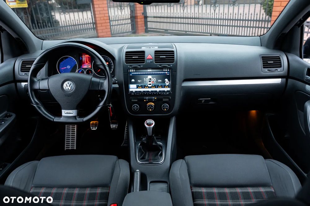 Volkswagen Golf 2.0 GTI - 26