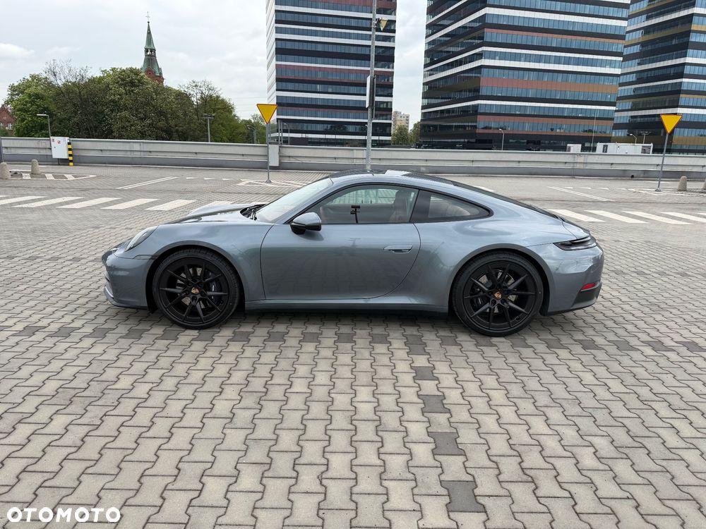 Porsche 911 Carrera - 7