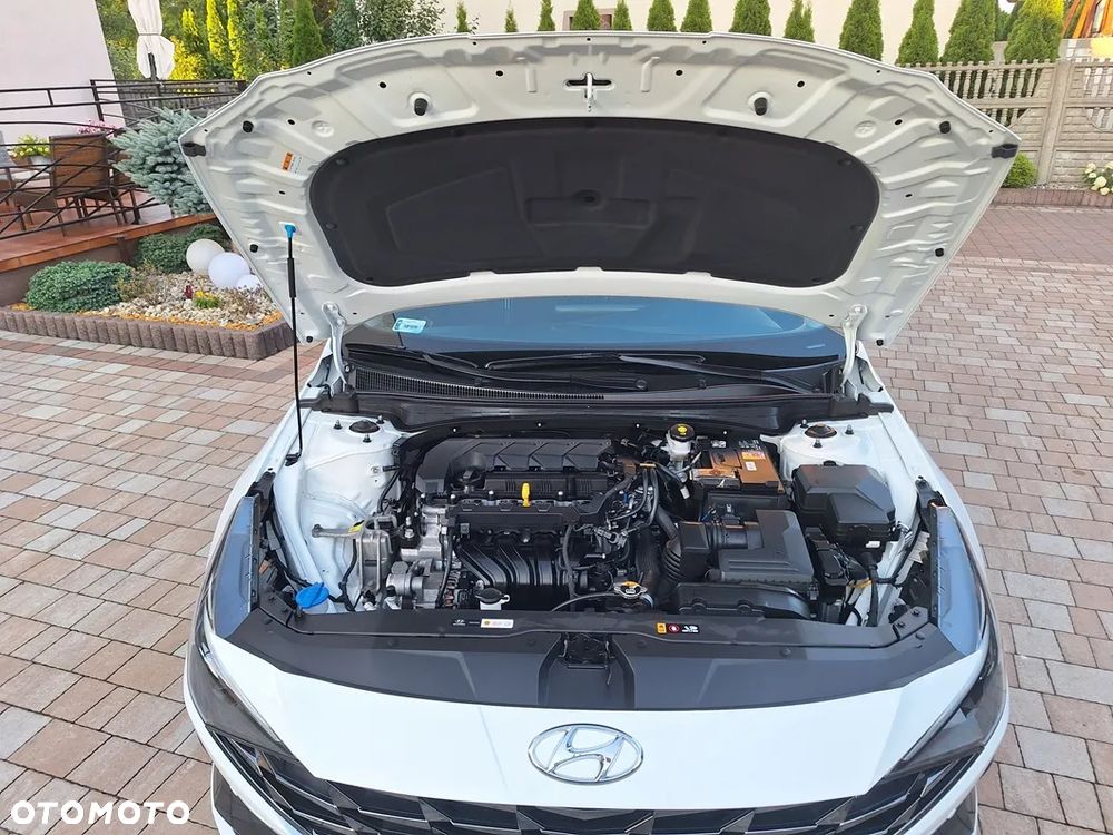 Hyundai Elantra 1.6 Smart - 38