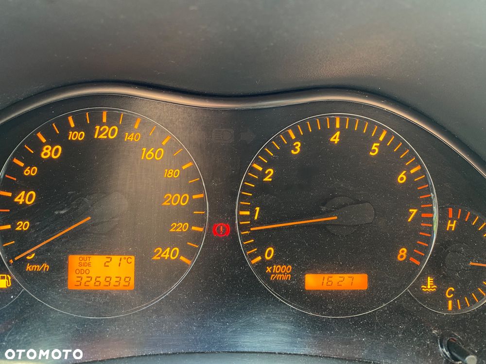 Toyota Avensis 1.8 VVT-i Sol - 12