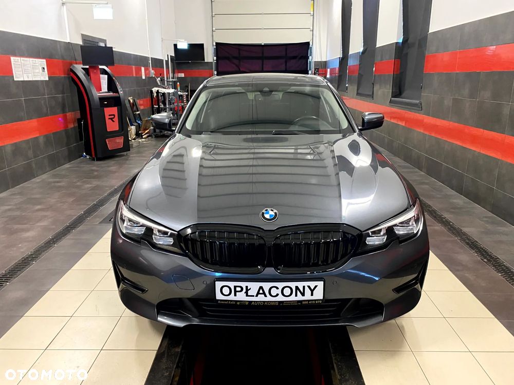 BMW Seria 3 320d Sport - 4