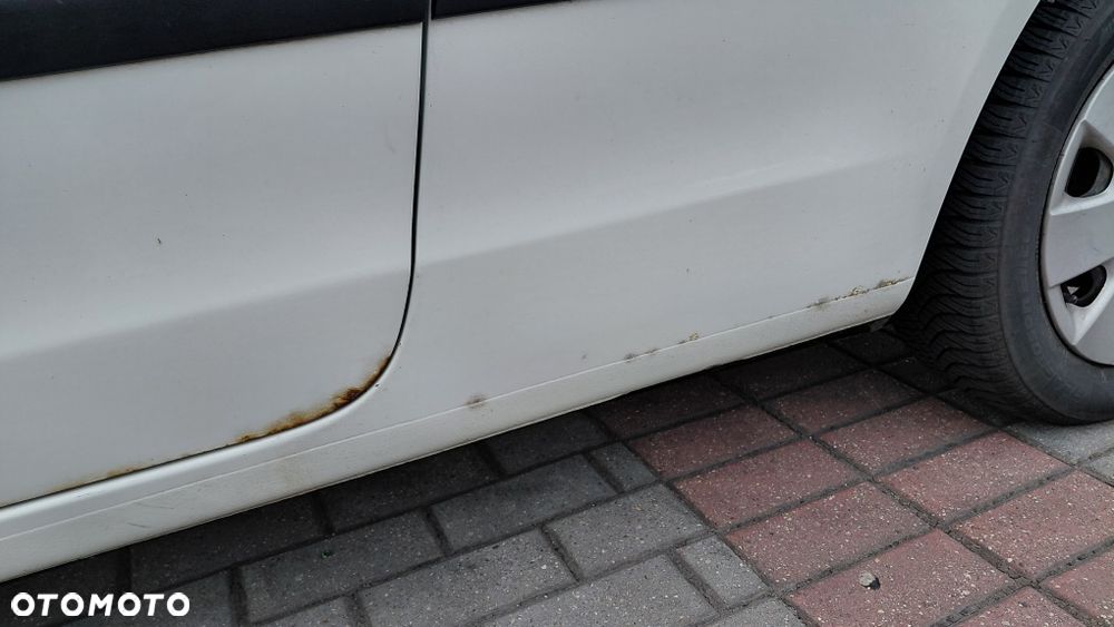 Volkswagen Polo - 8