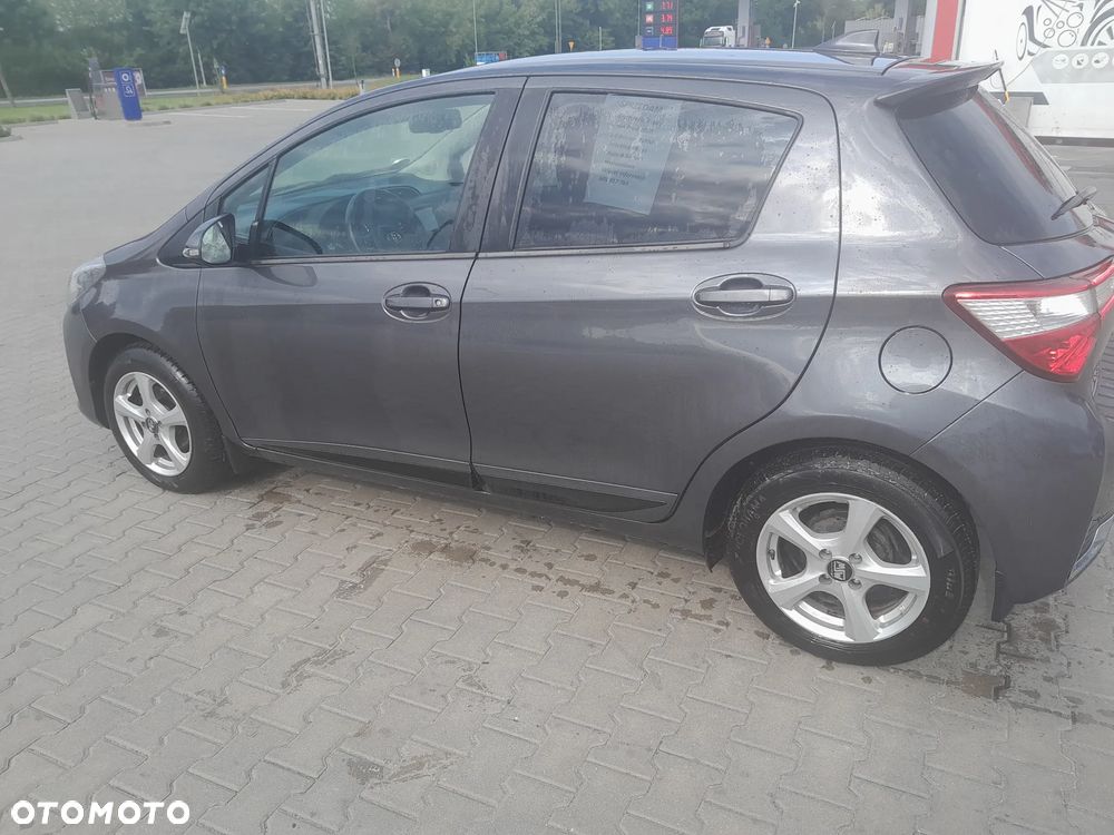 Toyota Yaris - 3