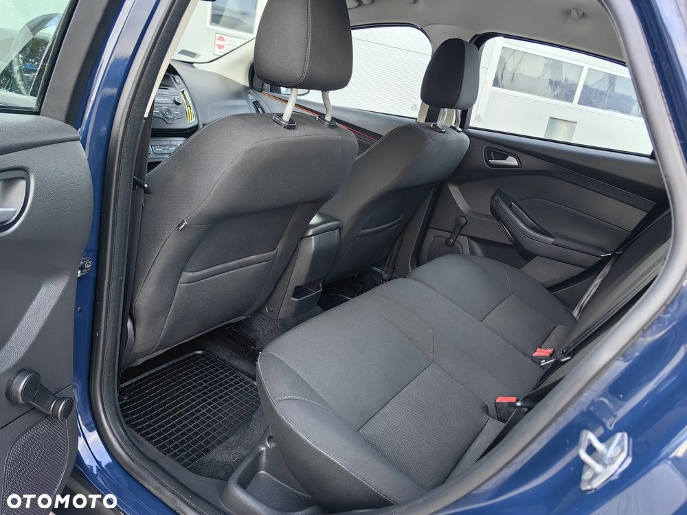 Ford Focus 1.5 TDCi SYNC Edition - 9