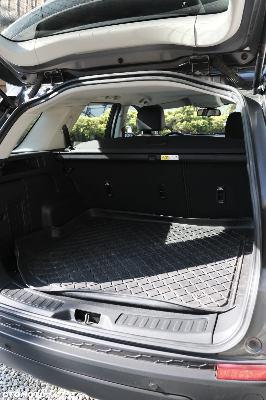 Land Rover Discovery Sport 2.0 TD4 SE - 17