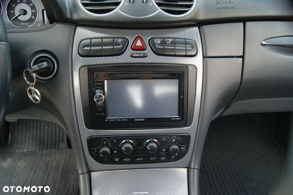 Mercedes-Benz CLK 240 Avantgarde - 16