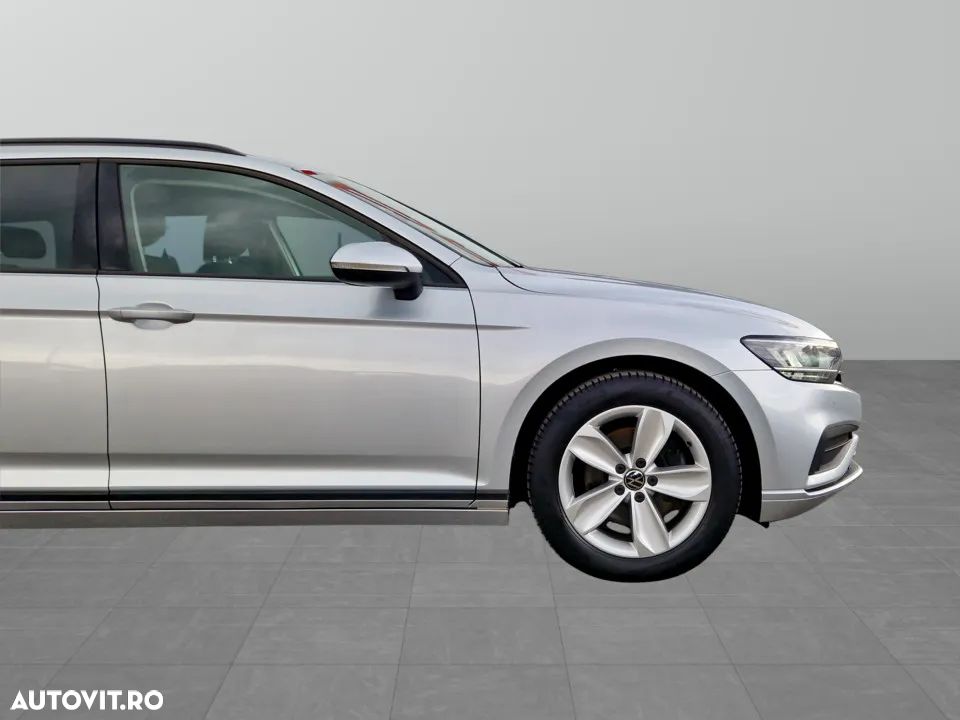 Volkswagen Passat - 11