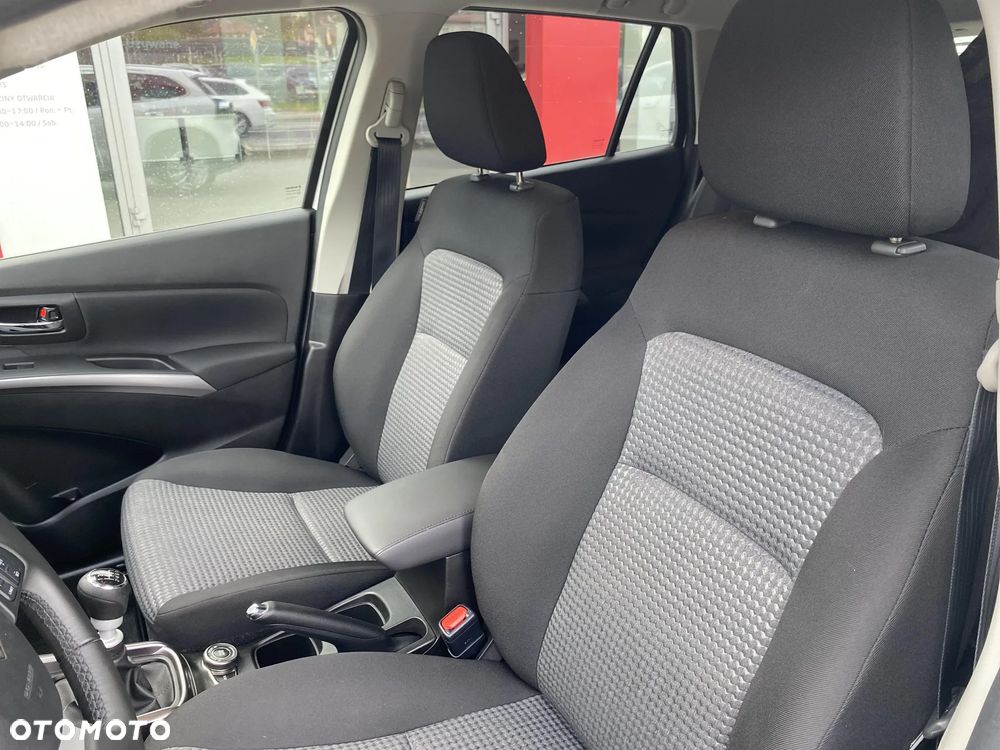 Suzuki SX4 S-Cross 1.4 SHVS Premium 4WD - 11