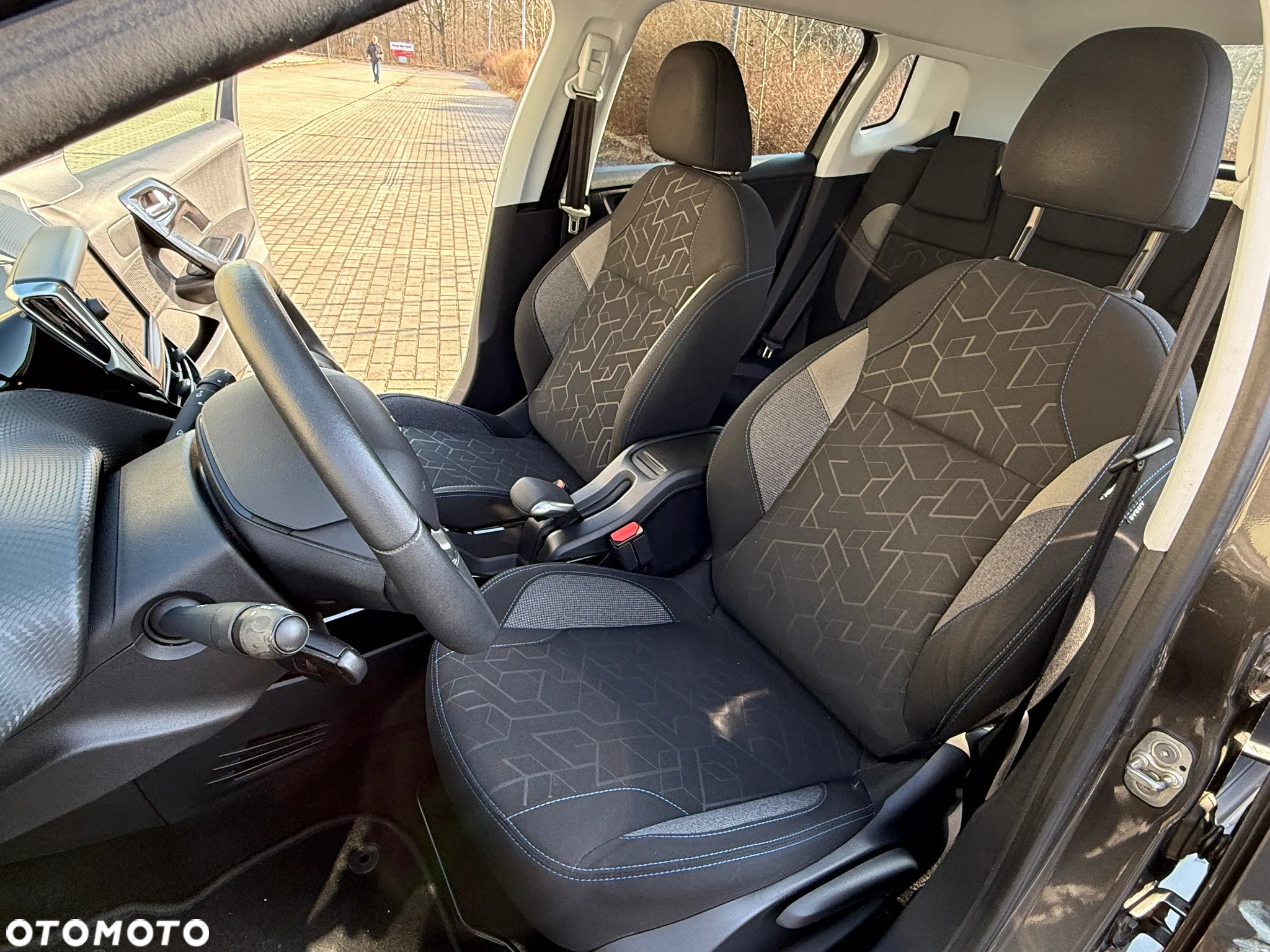 Peugeot 2008 PureTech 82 Signature - 26