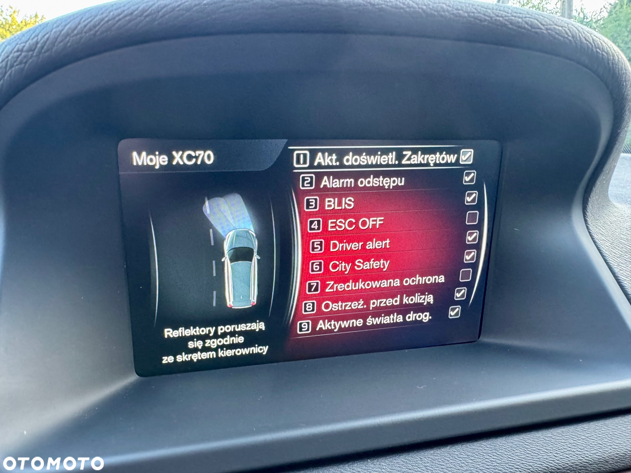 Volvo XC 70 D4 Momentum - 29