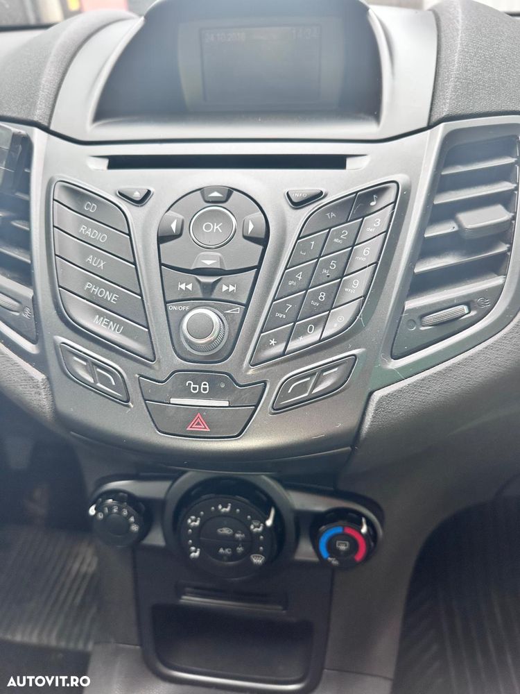 Ford Fiesta 1.5 TDCi Titanium - 11