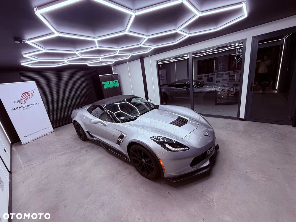 Chevrolet Corvette - 2