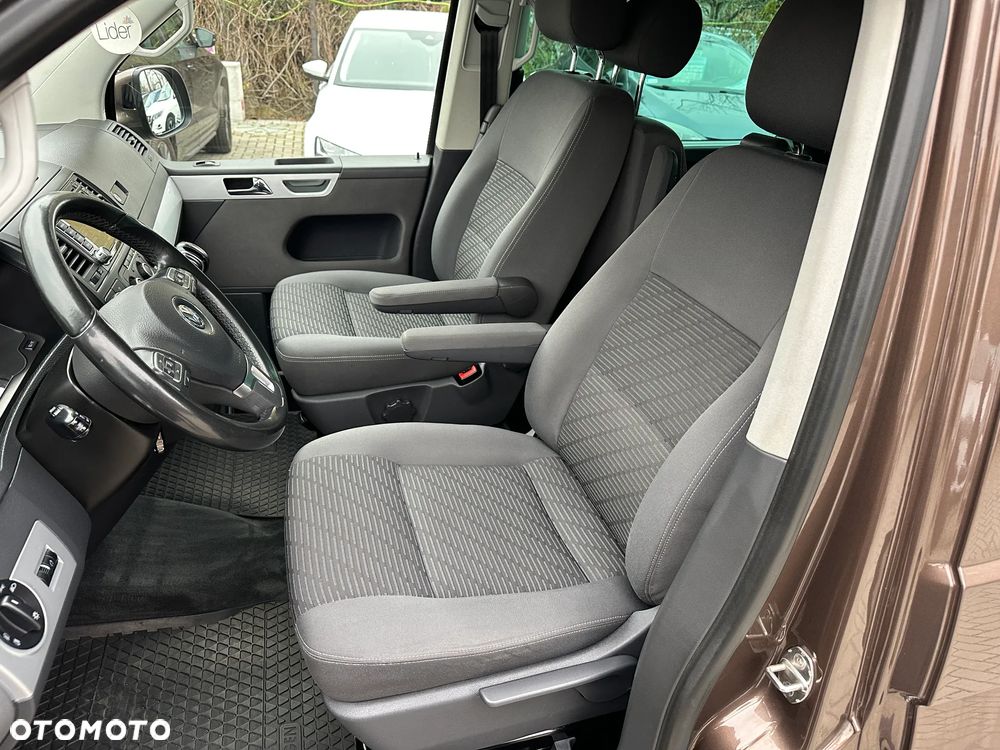 Volkswagen Multivan - 19