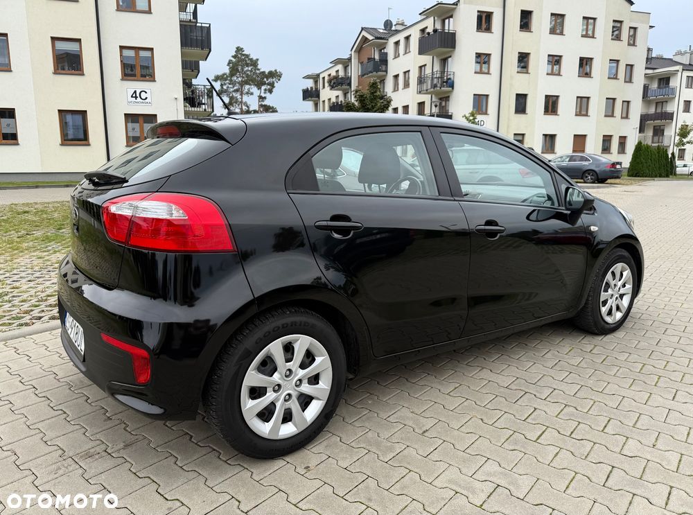 Kia Rio 1.2 M - 11