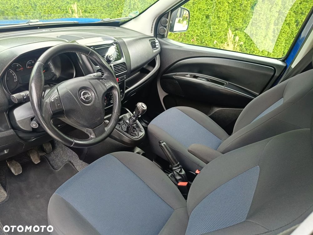 Opel Combo - 8