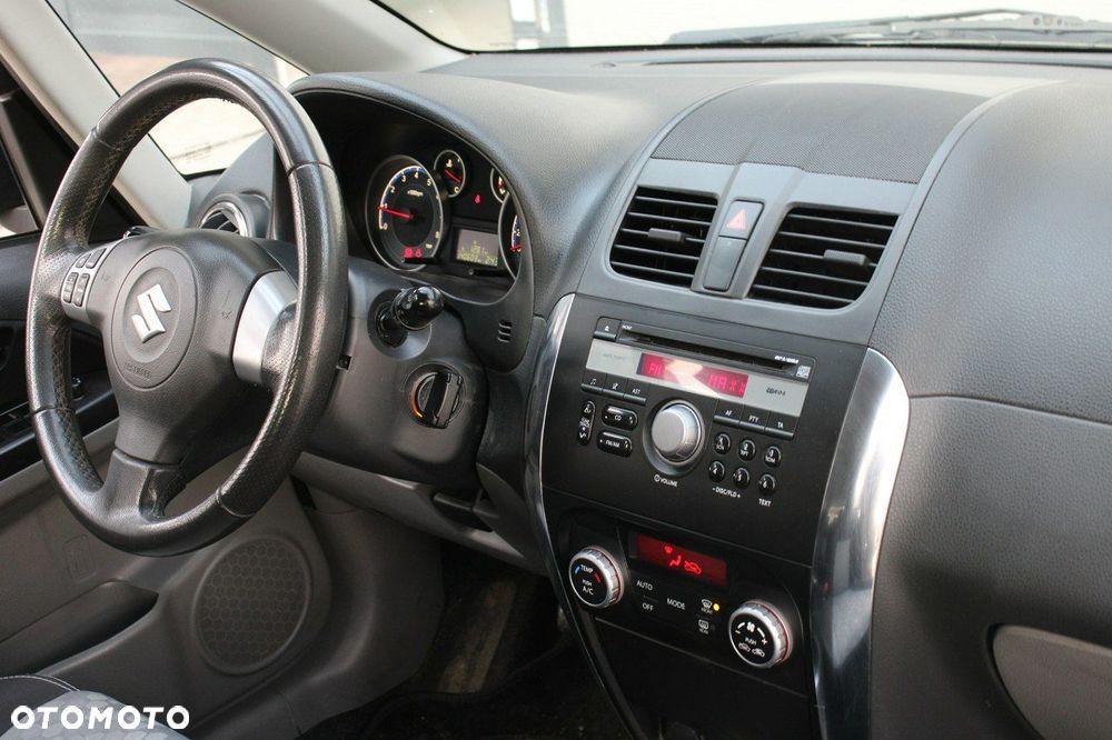 Suzuki SX4 Classic 1.6 VVT 4x4 Style - 24