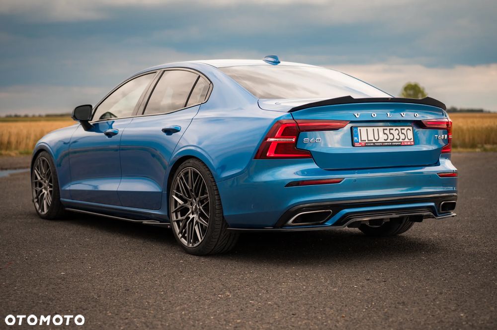 Volvo S60 T6 AWD R-Design - 8