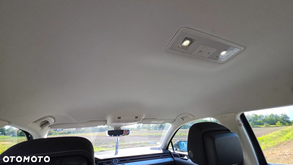 Volkswagen Passat 2.0 TDI SCR Comfortline DSG - 23