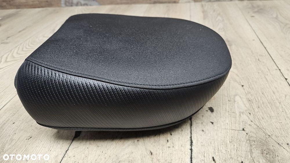 Siedzenie pasażera Yamaha V-Max 1700 - 4