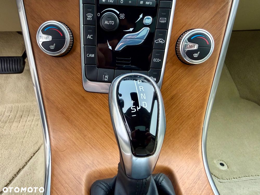 Volvo XC 60 D4 Geartronic Inscription - 15
