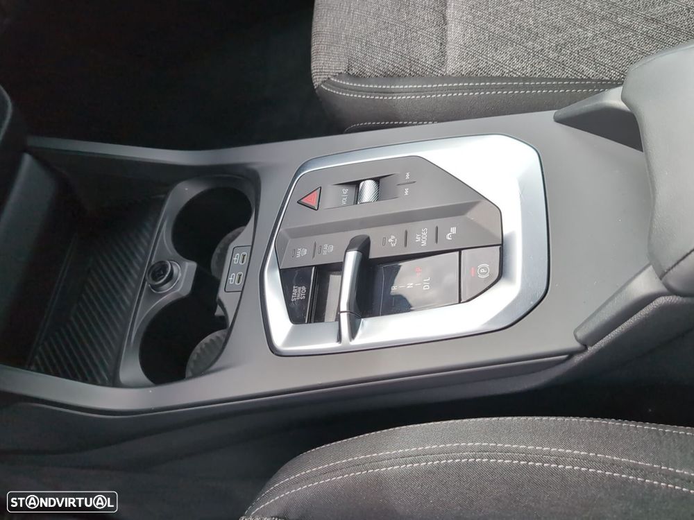 BMW 216 Pack Desportivo M — fotografia 17