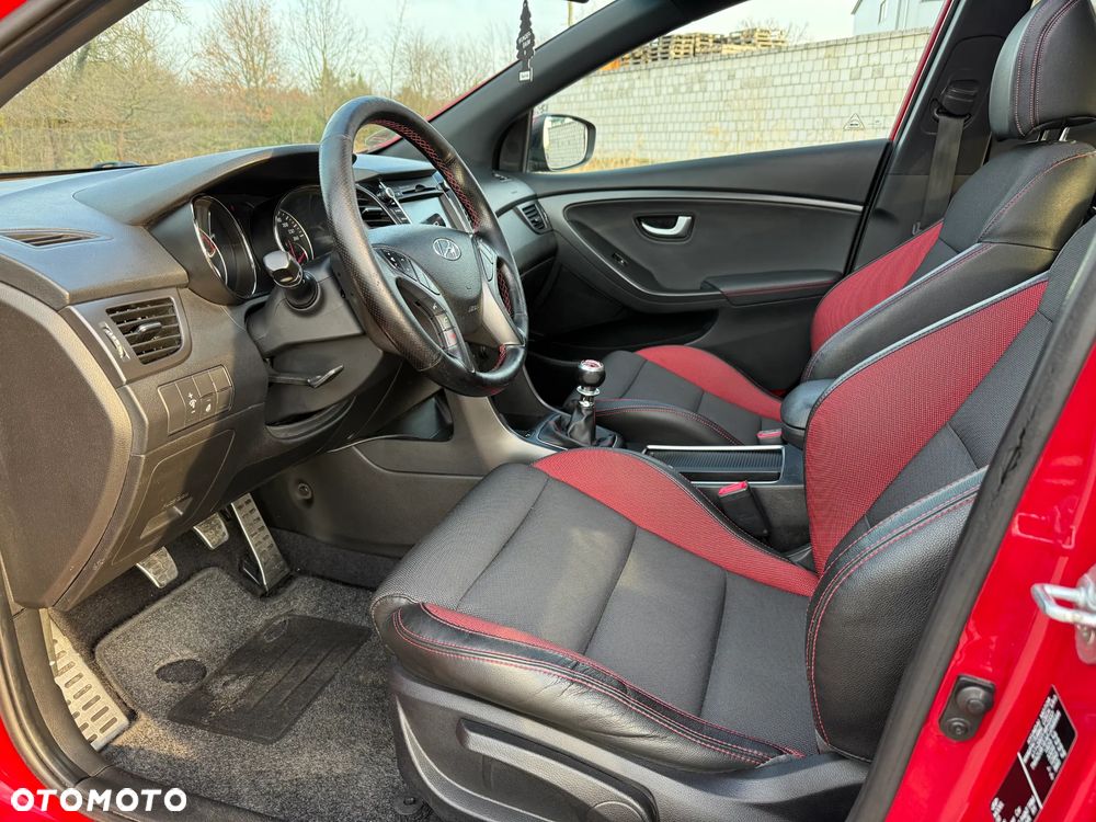 Hyundai i30 1.6 T GDI Turbo - 25