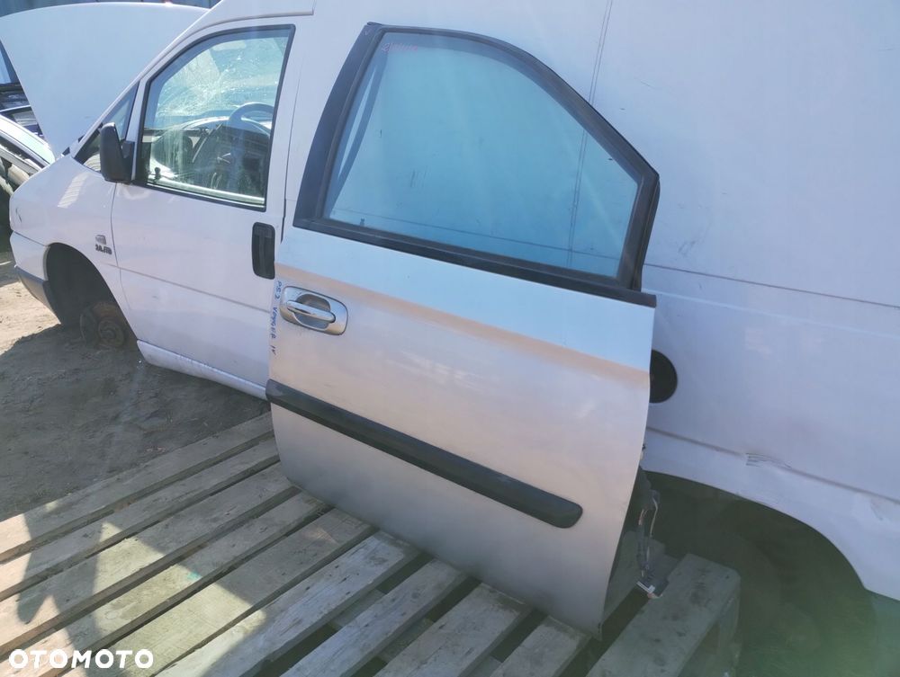 Chrysler Voyager Iv Drzwi Prawe Przód - 4