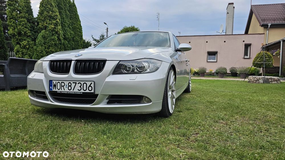 BMW Seria 3 325i - 6
