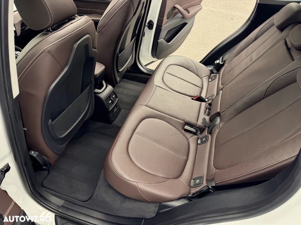 BMW X1 xDrive25e Sport Line - 25