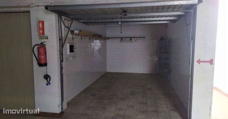 Garagem em Condominio Fechado com Vigilante e CCTV - Grande imagem: 2/5